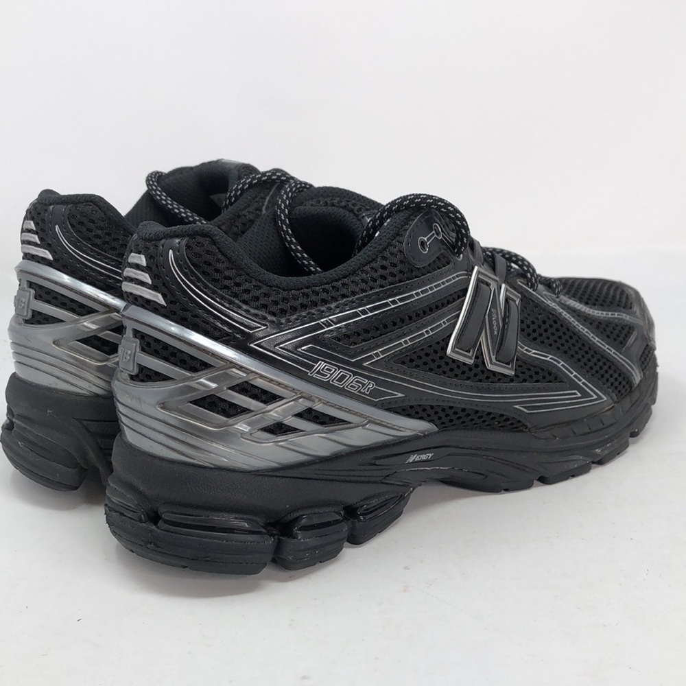 New Balance Mens 1906R Black Grey U1906ROS Classic Sneakers - Size 8.5 - Picture 13 of 16